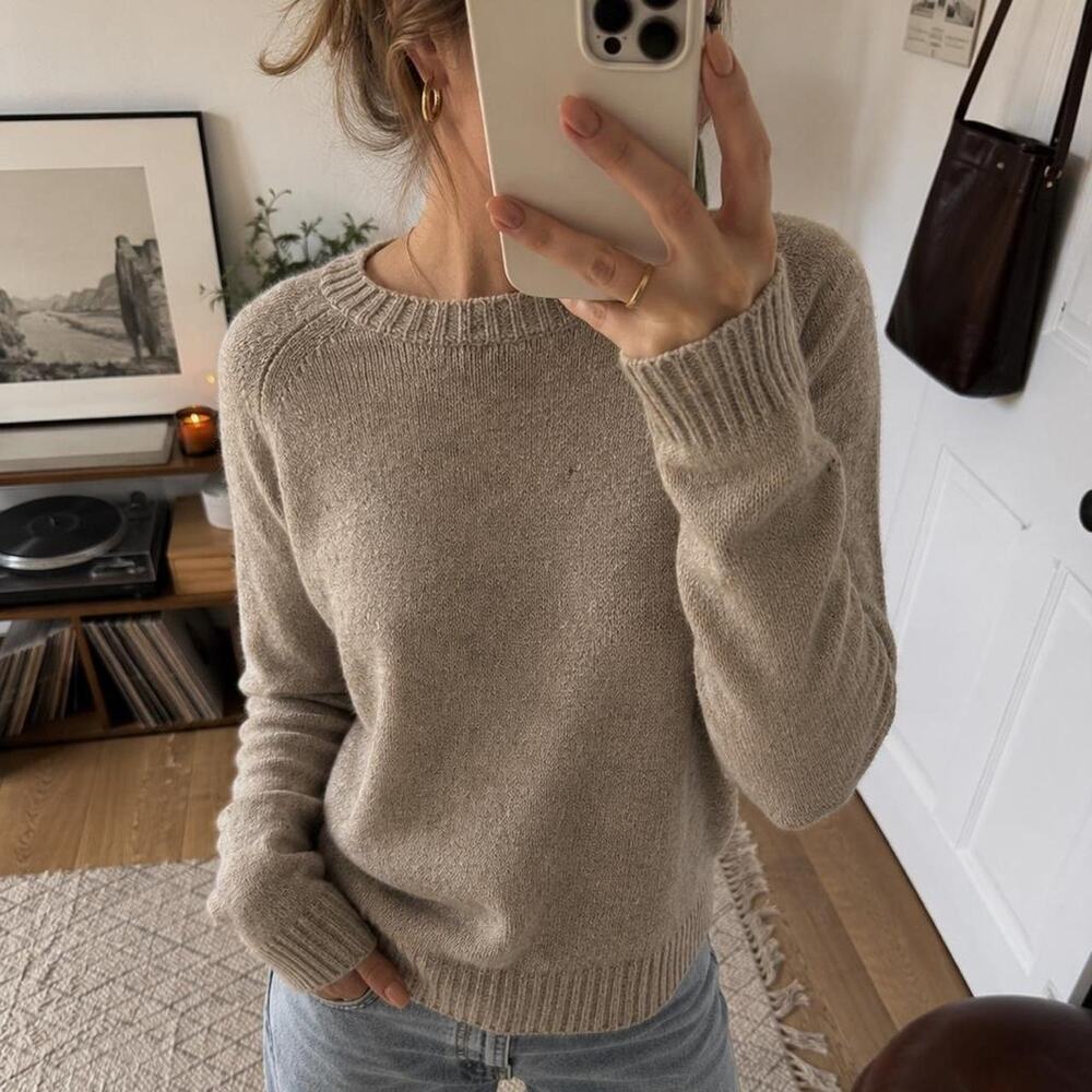 Wills 100% Wool Oatmeal Crewneck Sweater Raglan Flecked Knit Size M